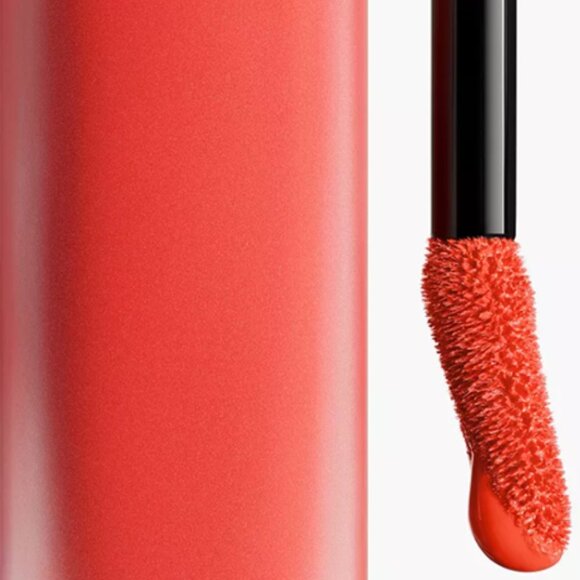 CHANELROUGE ALLURE LIQUID VELVET Ultrawear Intense Matte Liquid Lip Colour - Picture 3 of 7